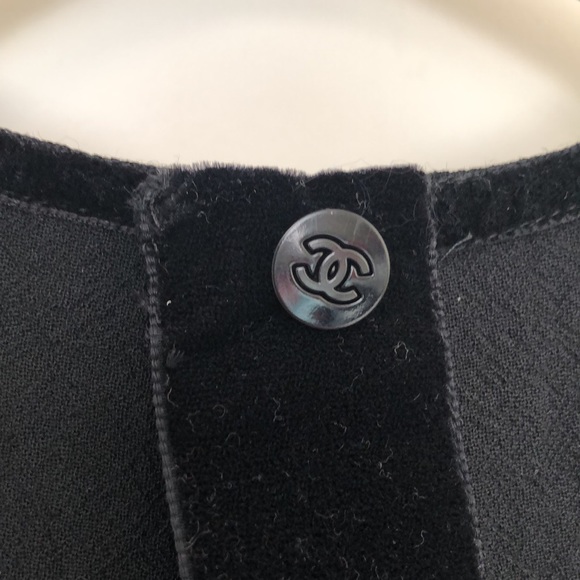 Chanel vintage skirt with velvet details - Picture 11 of 13